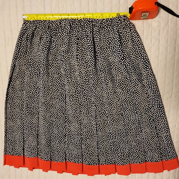 Skirt - Picture 2 of 11